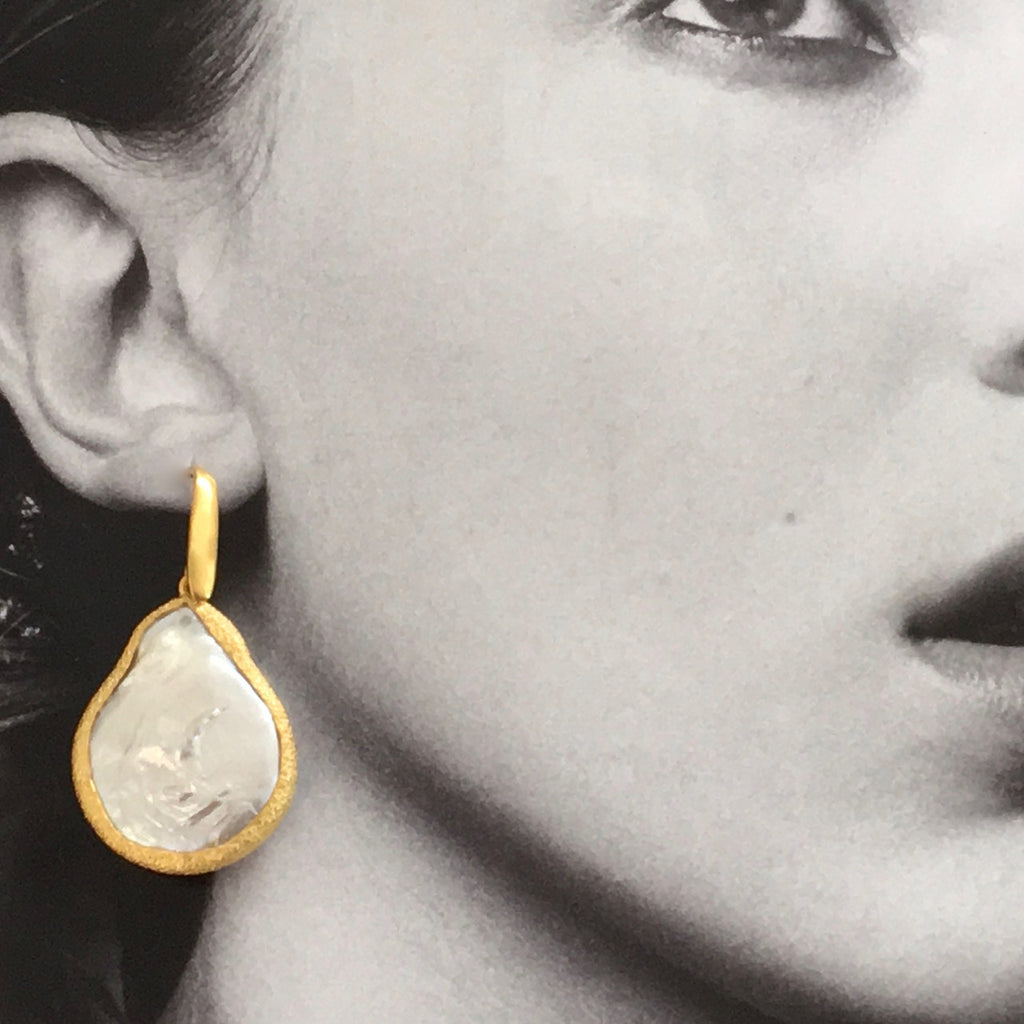 Pearl baroque pear gold earrings