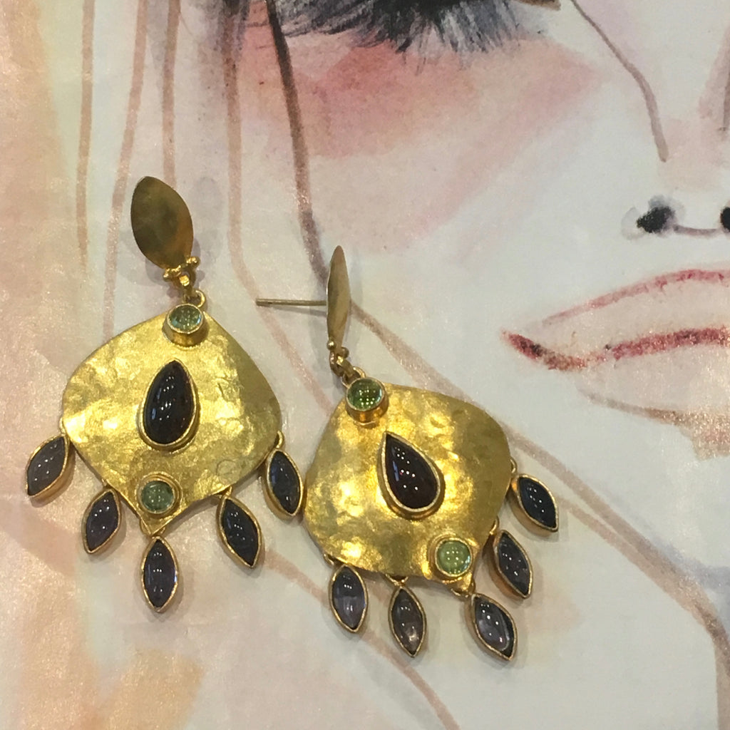 Cabochon gem hammered earrings
