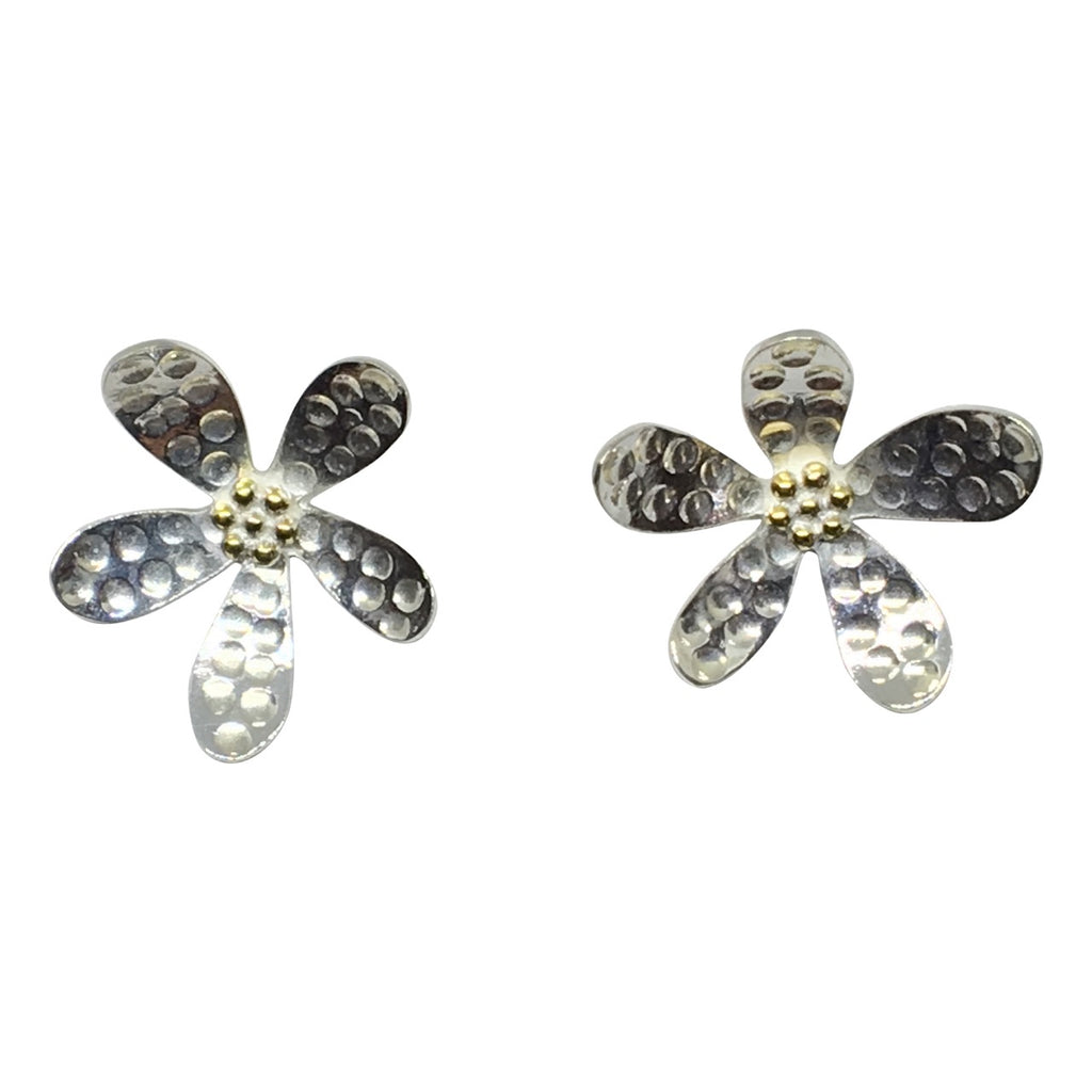 Silver hammered flower stud earring